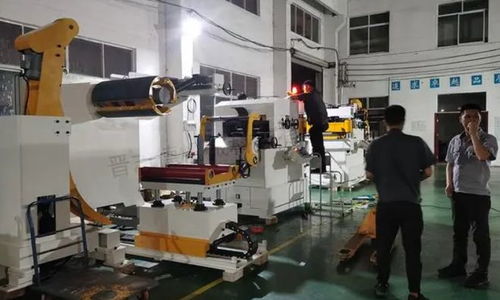 月工作353.5小時(shí)成常態(tài)？員工身心俱疲引熱議，畸形加班文化何時(shí)休